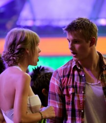 Taylor Swift テイラー・スウィフト