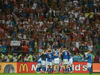ЕВРО 2012 (фото) - Страница 4 2f0d3d199157456