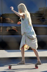 Isabel Lucas イザベル・ルーカス